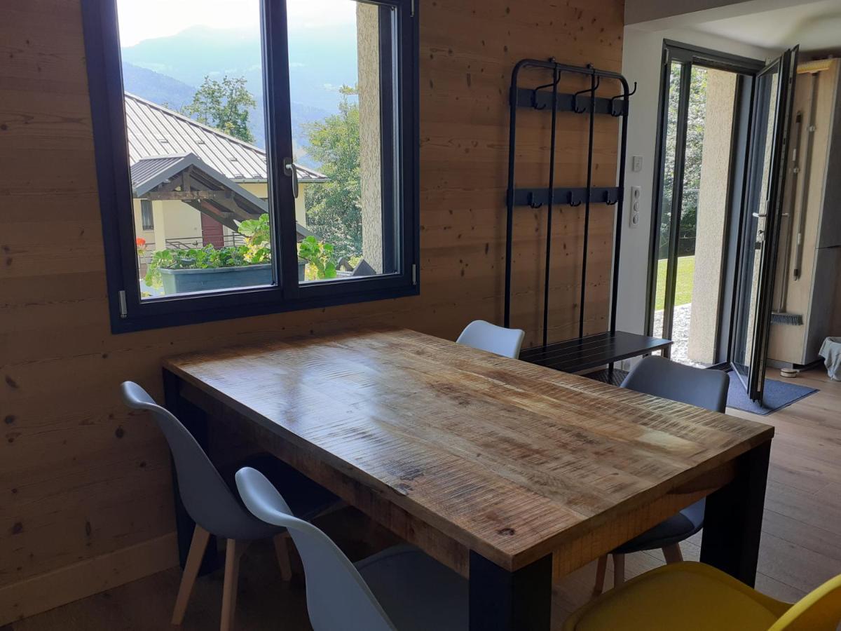 Appartement En Rez De Jardin Thénésol 外观 照片