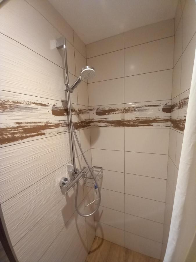 Appartement En Rez De Jardin Thénésol 外观 照片